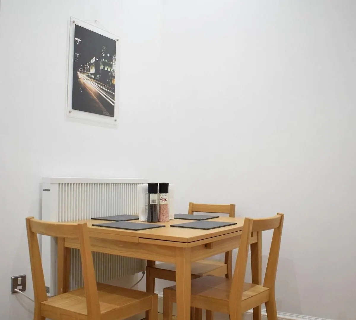 Central Dublin 2 Bedroom Apartment Ireland